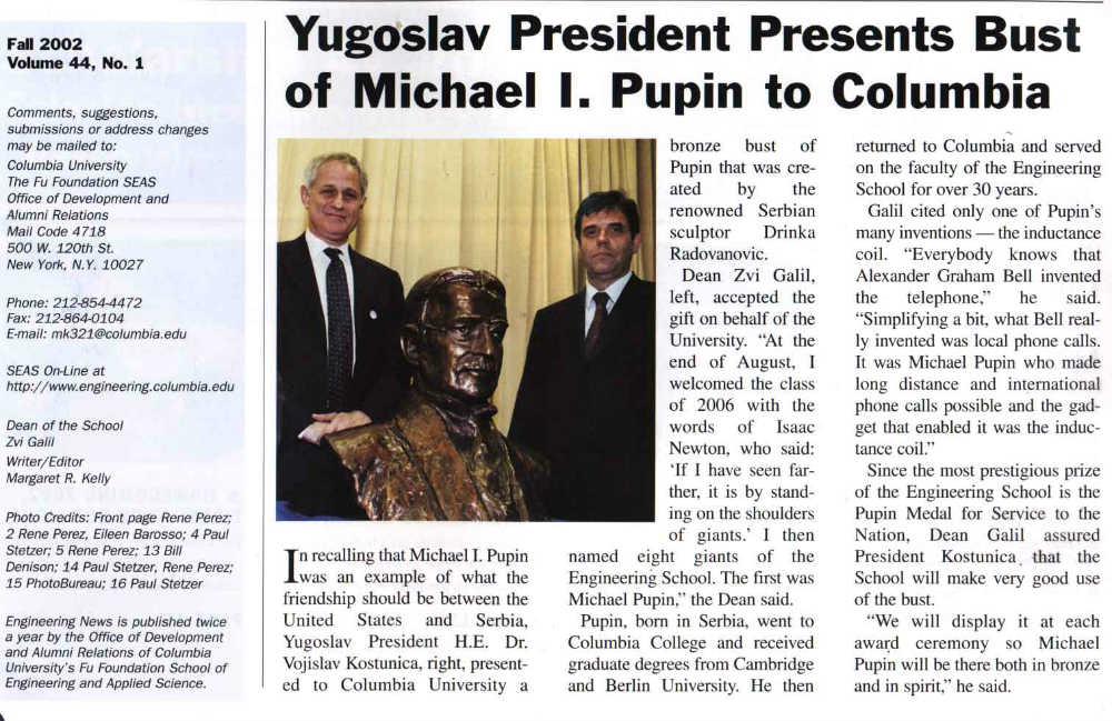 Predsednik SRJ Vojislav Koštunica na otkrivanju bronzane biste Mihajla Pupina na Kolumbija Univerzitetu (2002)