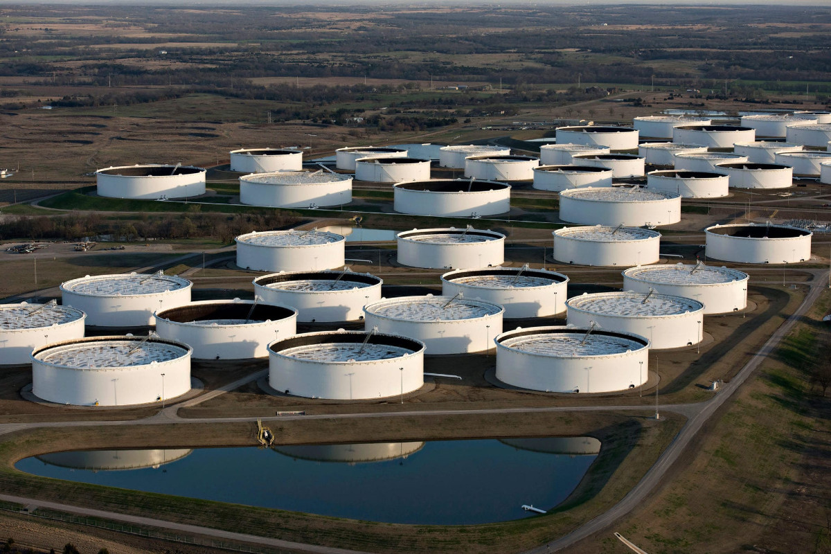 Rezervoari za skladištenje nafte u Kušingu, Oklahoma (Foto: Daniel Acker/Bloomberg News)