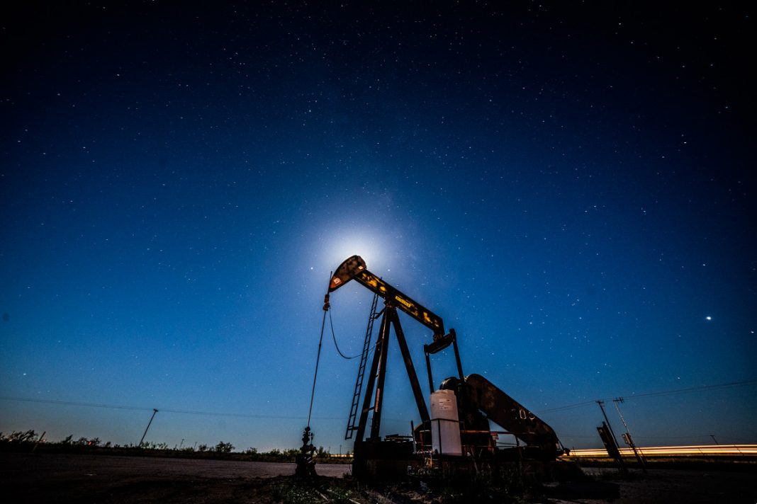 Pumpa za naftu u Midlendu u Teksasu (Foto: Benjamin Lowy/Getty Images)